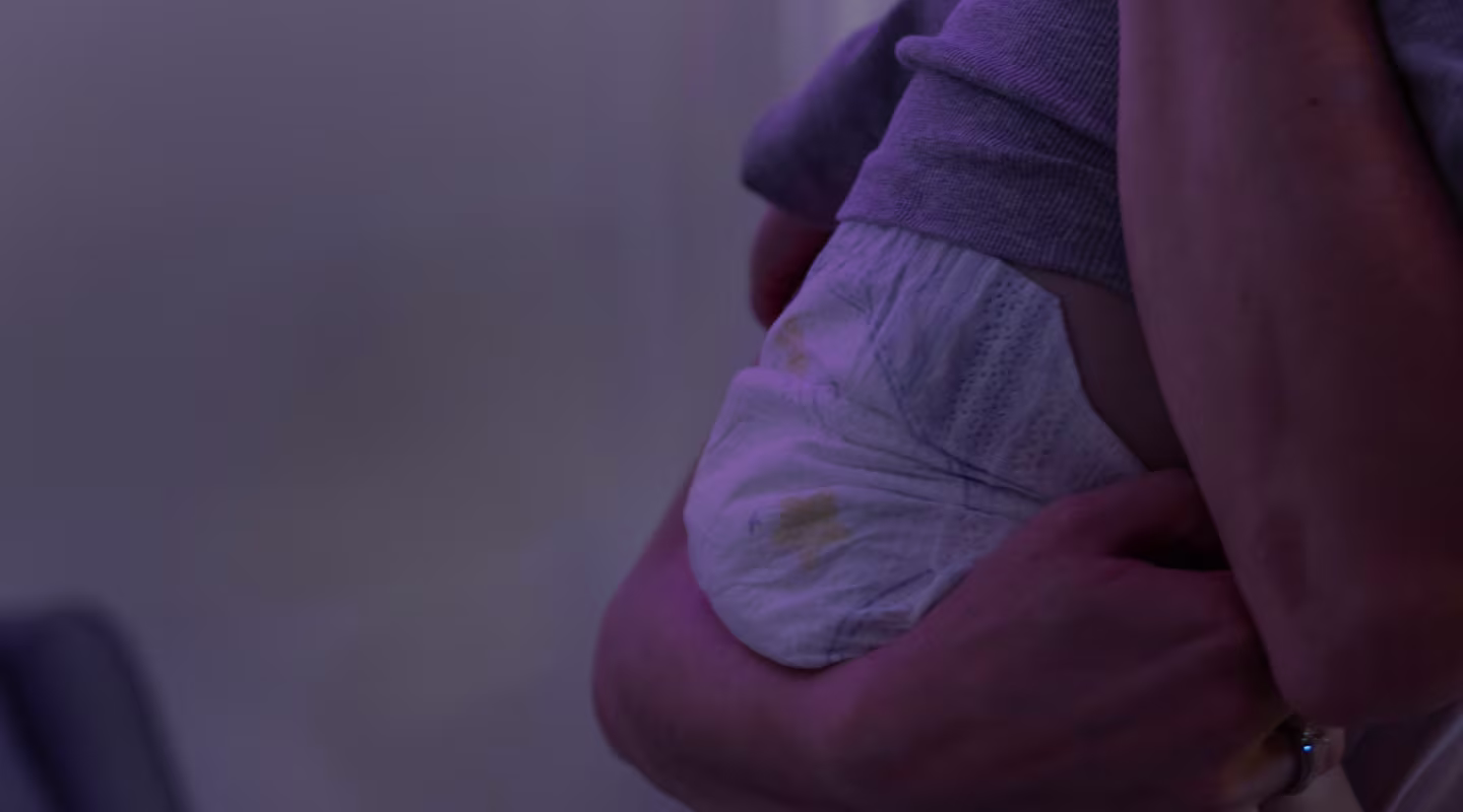 Barrera contra derrames y protección suave en las piernas para evitar filtraciones desde cualquier ángulo