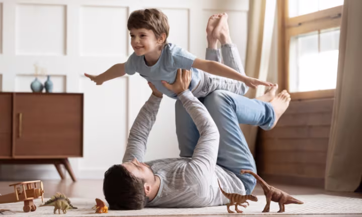 Enuresis: Was ist Bettnässen und wie helfe ich meinem Kind?