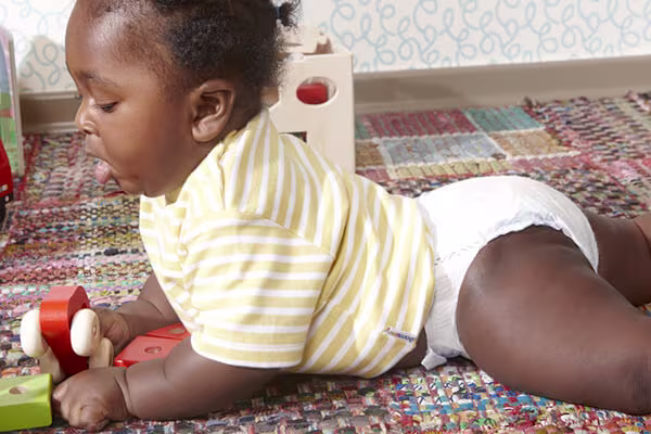 O que não há nas fraldas e nos toalhetes Pampers