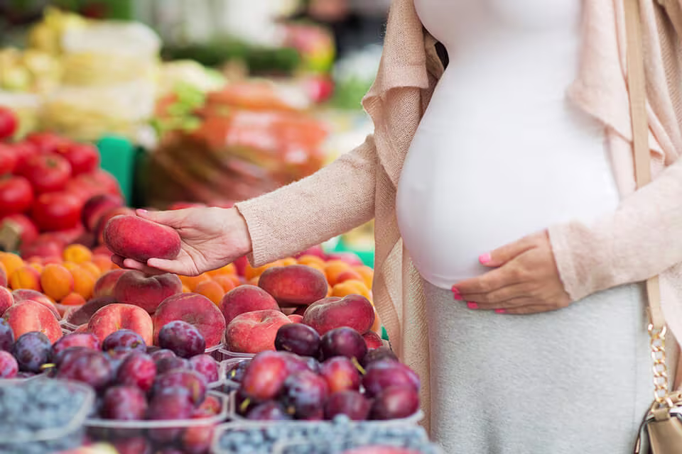 what not to eat when pregnant-Article Content Image1 Fruits and vegetables during pregnancy