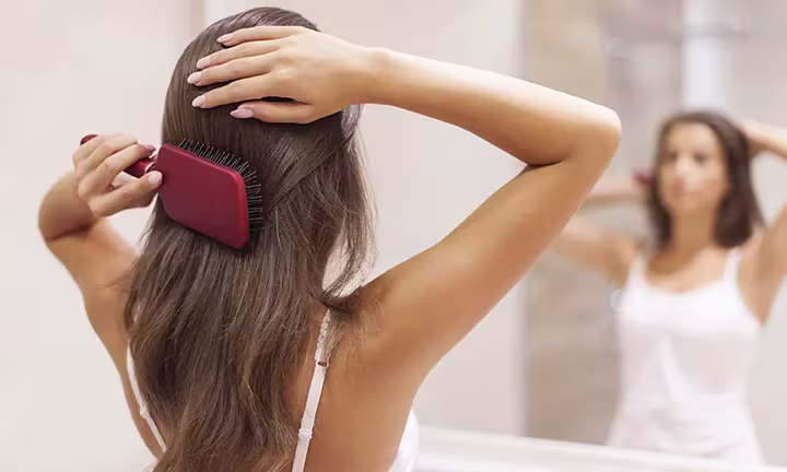 Ist Haarausfall nach der Geburt normal?