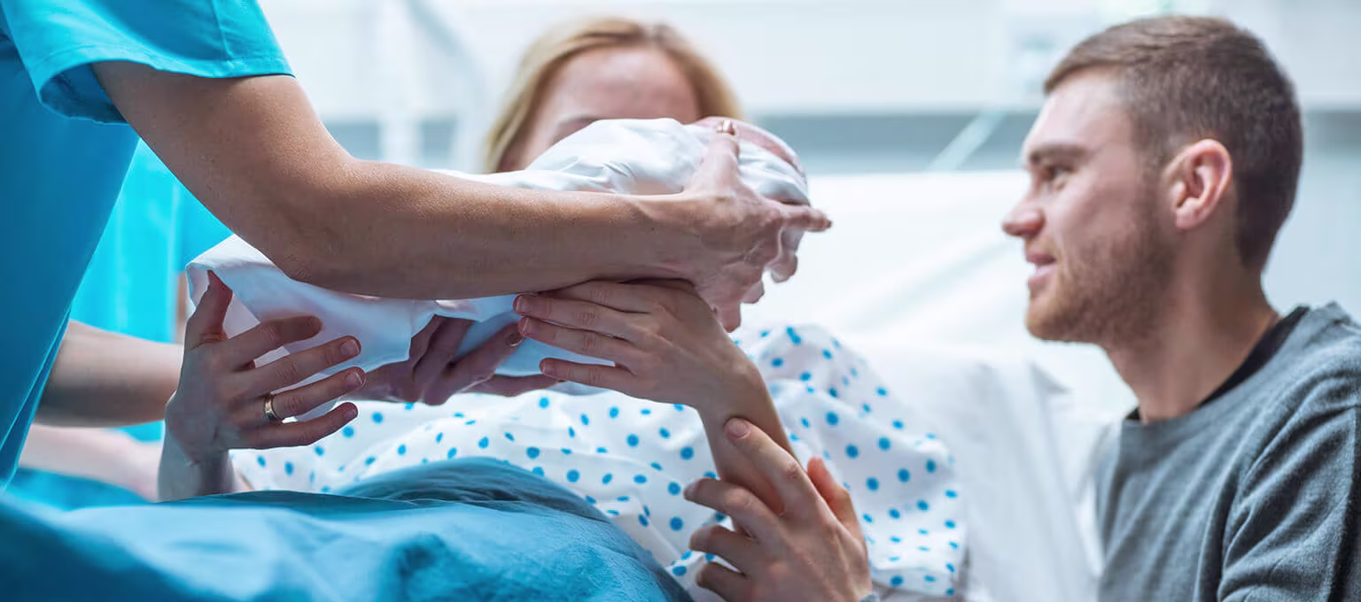 Maman avec son nouveau-né