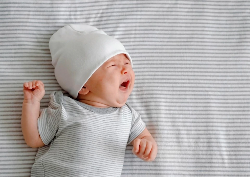 Guagua llorando mucho