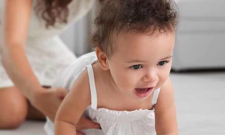 الزحف عند الرضع