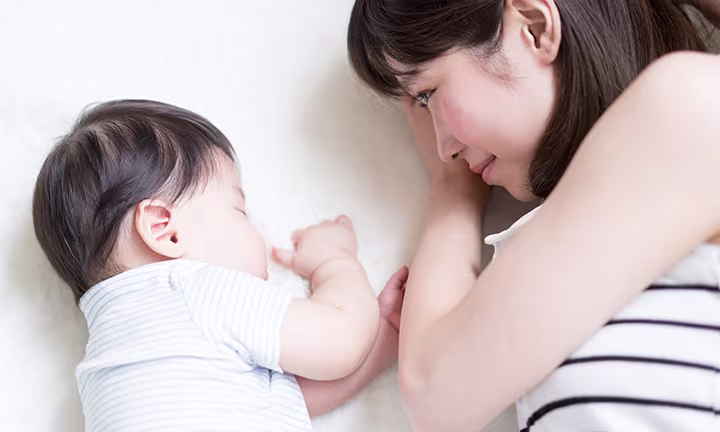 添い乳のやり方とは?添い乳はいつまでしていい? 添い乳のやり方とは?添い乳はいつまでしていい?