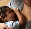¿Por qué a mi hijo de 7 meses le da por despertar constantemente?