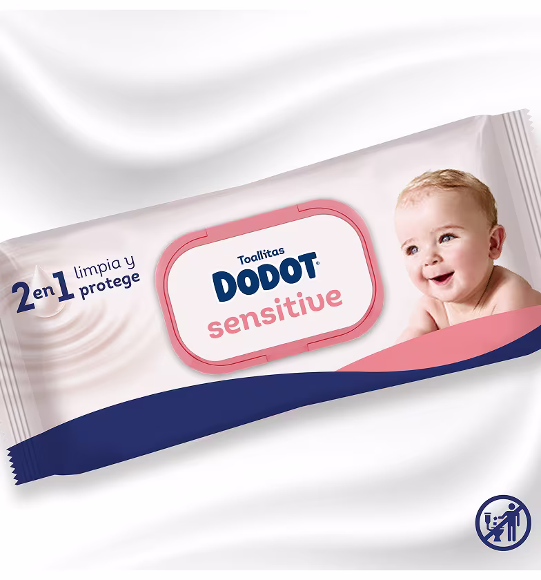 Uma imagem em close-up de uma embalagem de toalhitas Dodot Sensitive.