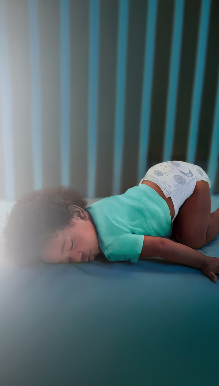 Ajuste Elástico. Bebê deitado.