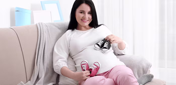Embarazo de gemelos Mujer embarazada de gemelos