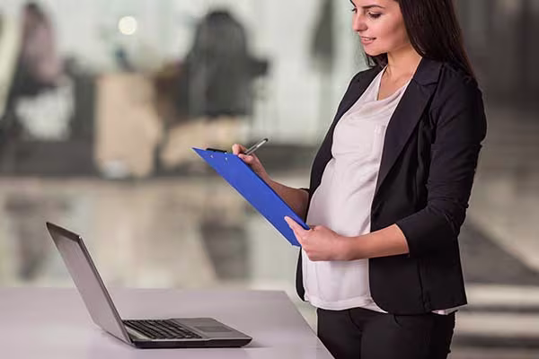 ¿Puedo seguir trabajando embarazada?