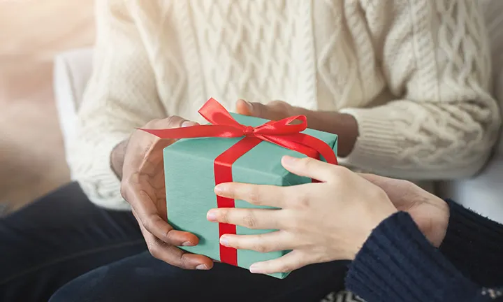 Juegos para baby shower pasa el regalo 