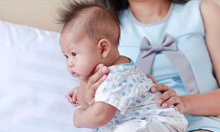 الحازوقة عند الرضع