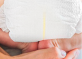 Slika koja ističe mekoću pelena Pampers Premium Care