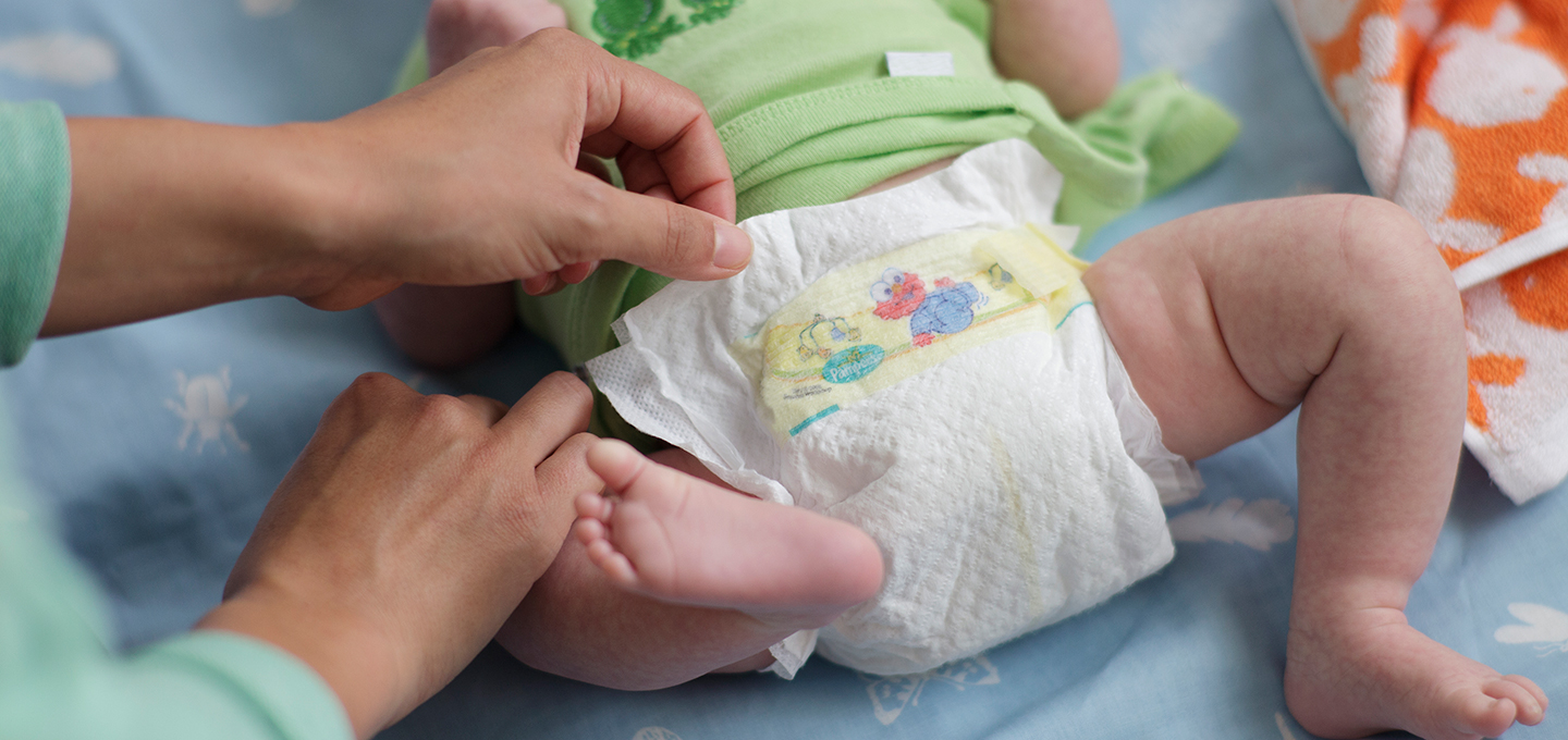 How to change a diaper