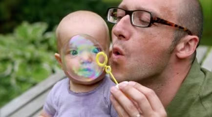 newborn-play