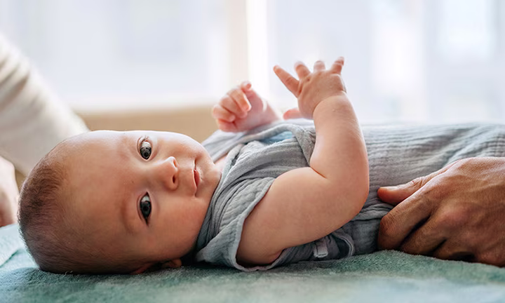 Kind bei der U3-Untersuchung