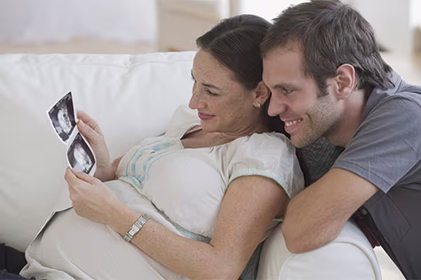 ¿Cómo sé si espero gemelos o mellizos?