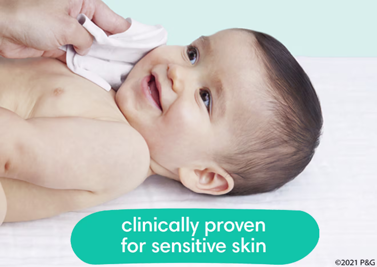 Les lingettes Pampers Sensitive sont testées en clinique pour les peaux sensibles