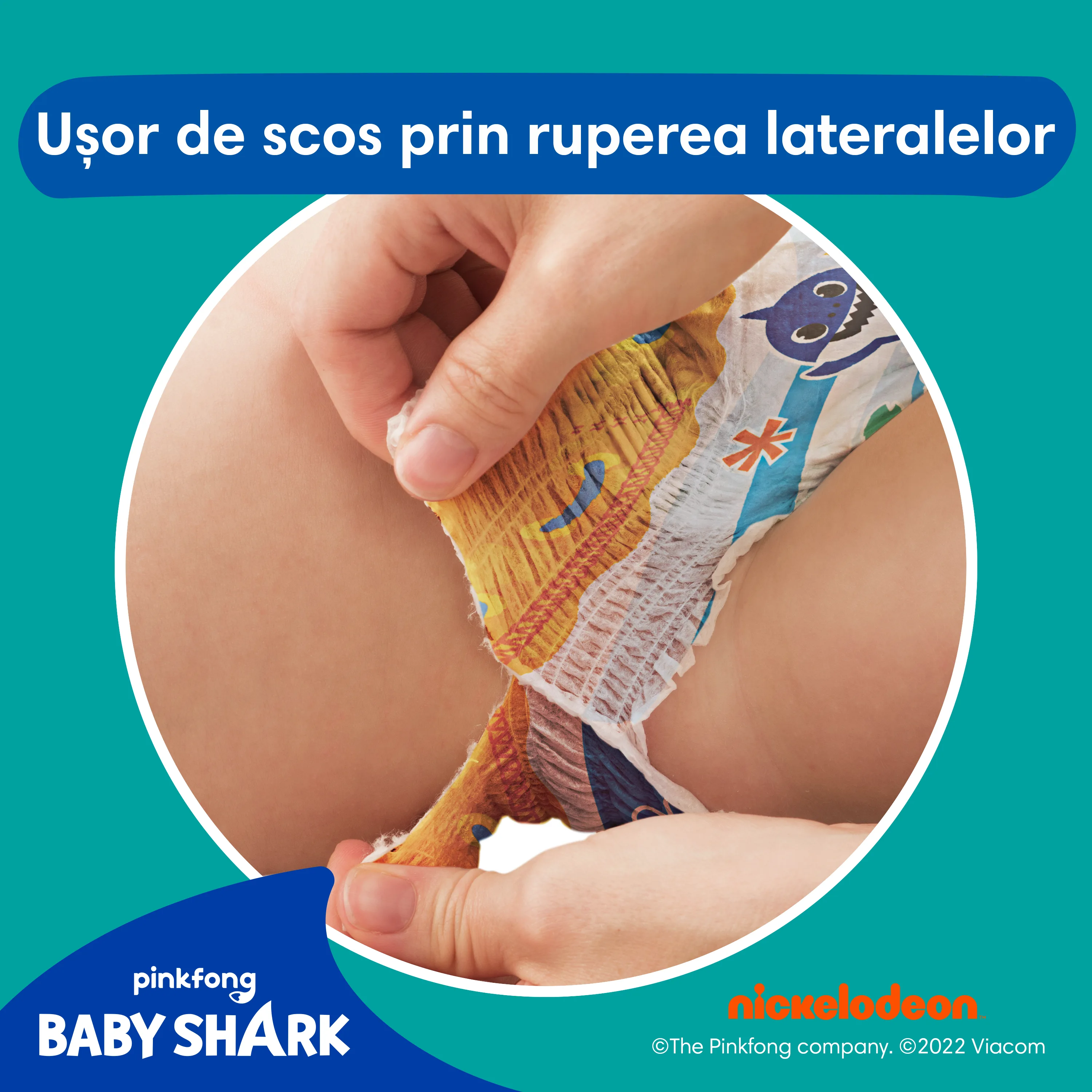 Imagine în care se arată că Pampers Splashers sunt ușor de scos prin ruperea lateralelor.