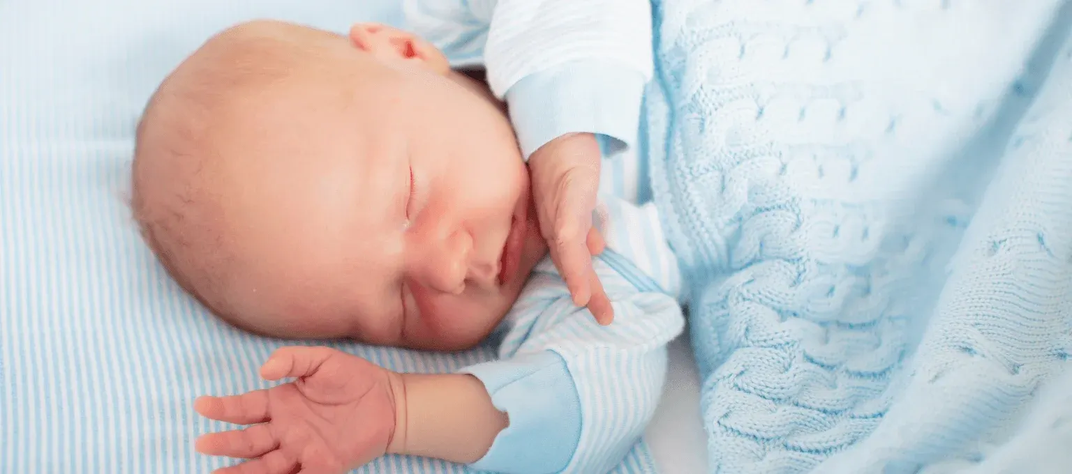 ¿Cuantas horas duerme un recién nacido?