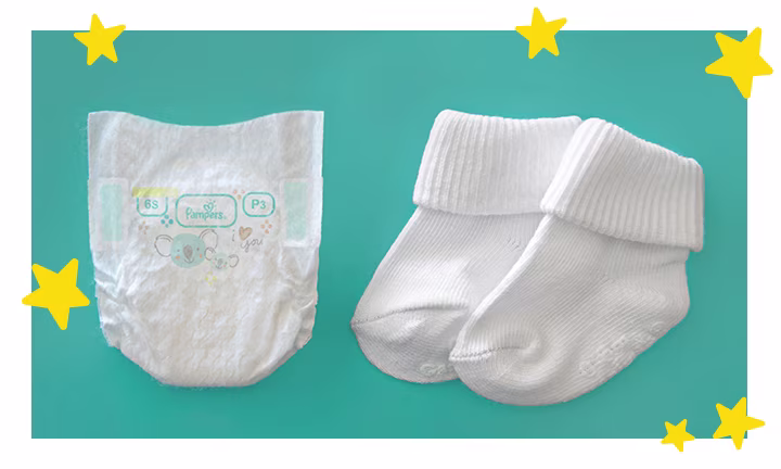 TINY NAPPY AND SOCKS