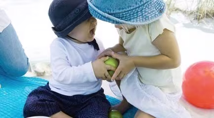 Saiba por que as crianças que batem