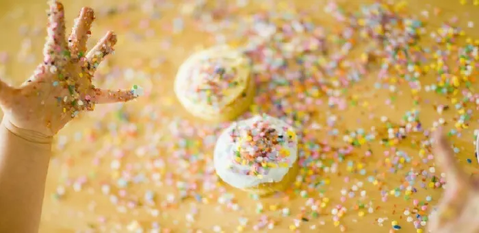 פעילויות לילדים בבית בישול עם ילדים-Article Content Image baking_with_kids_700