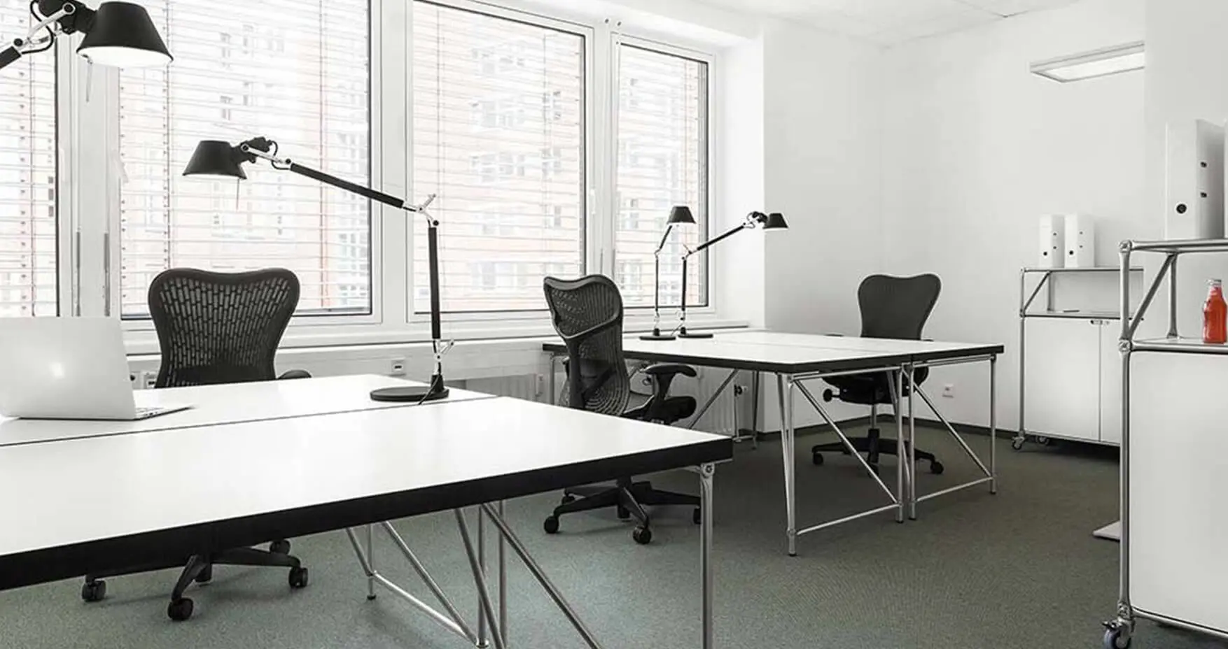 Baze Business Center Teambüro