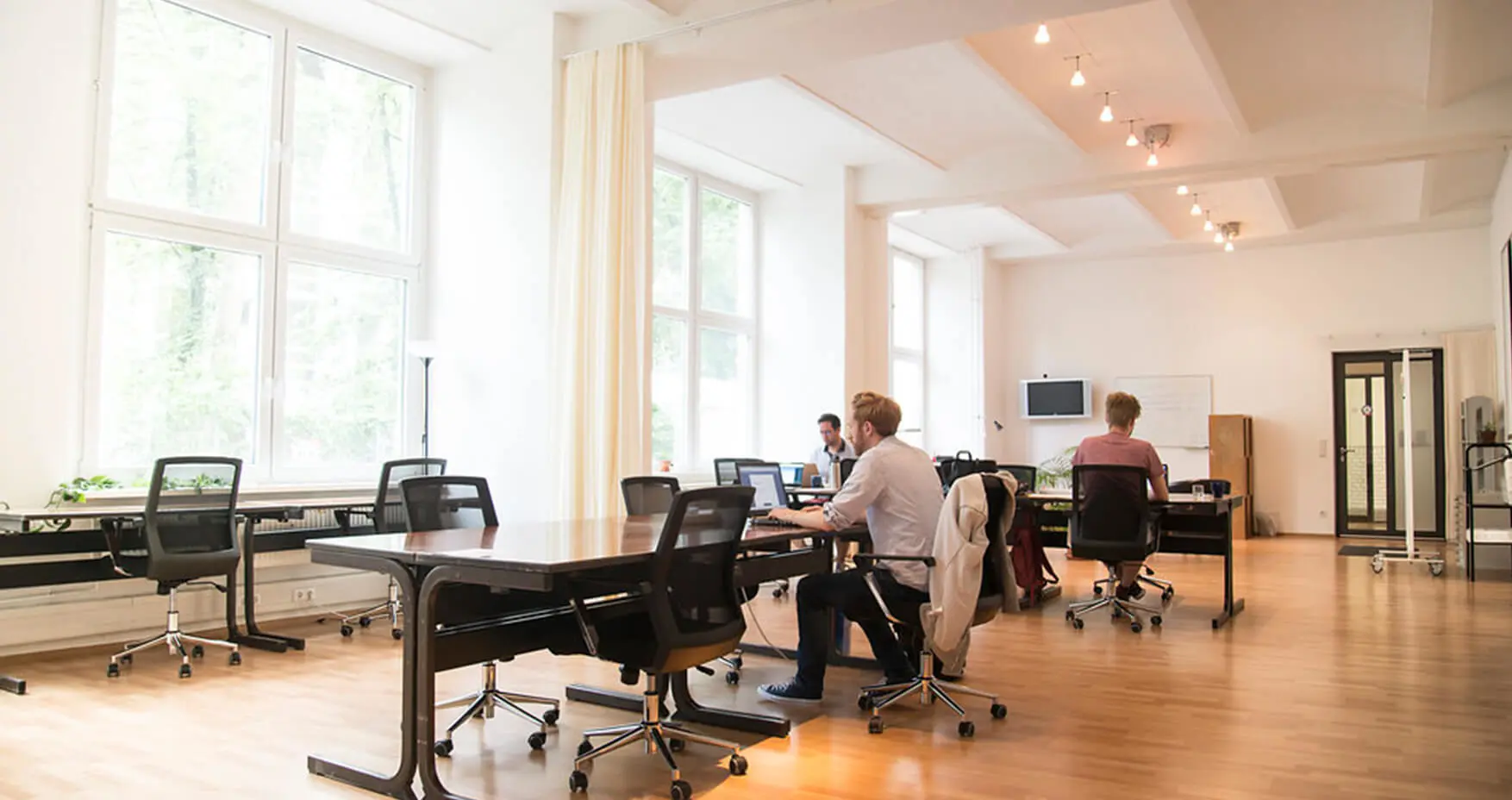 tuesday Coworking Berlin Fix Desks