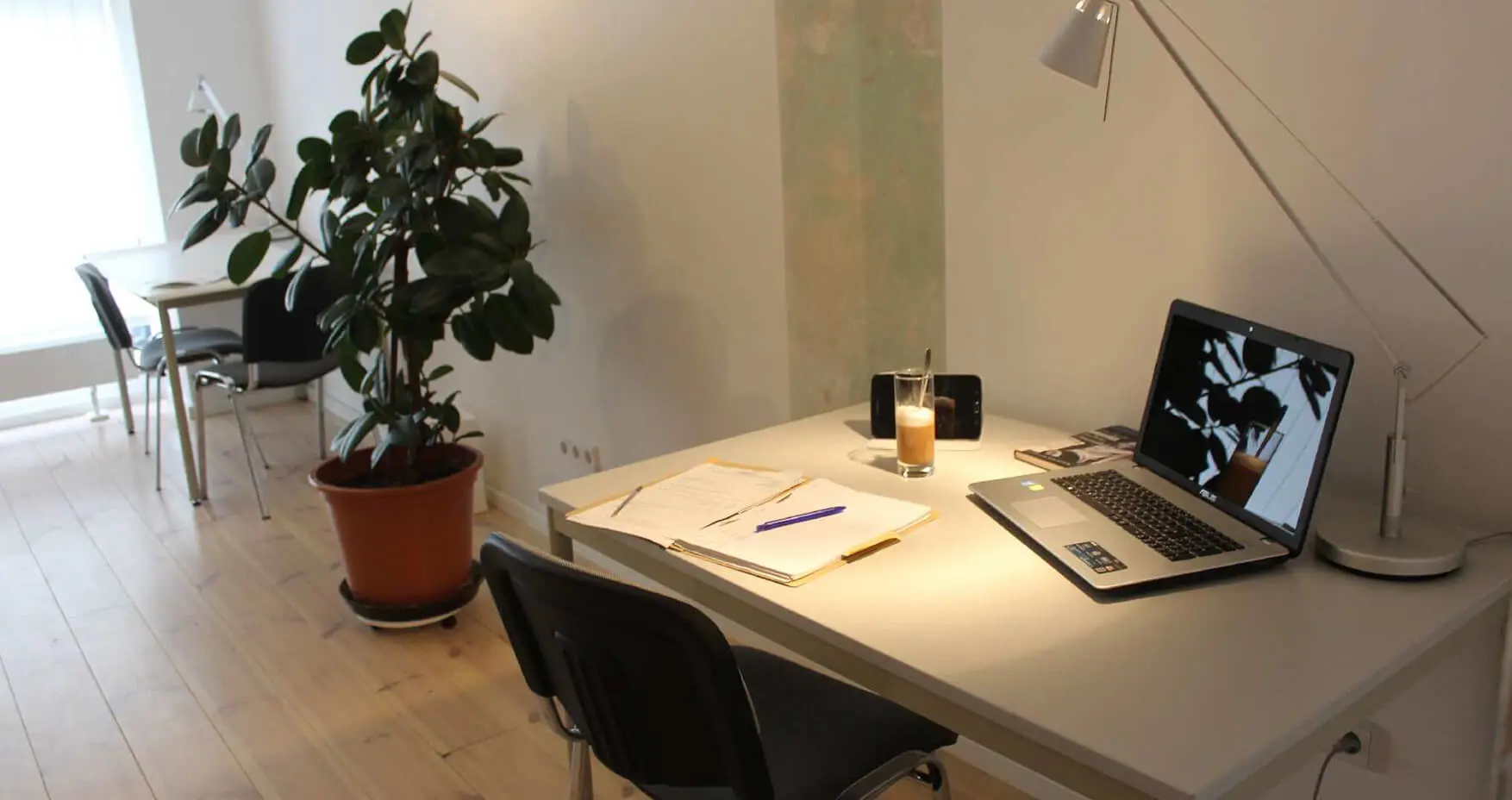 CO23 Coworking Berlin Arbeitsplatz