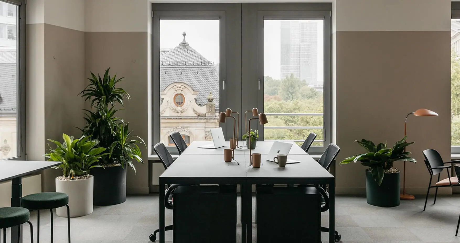 Oper46 Frankfurt by FORA