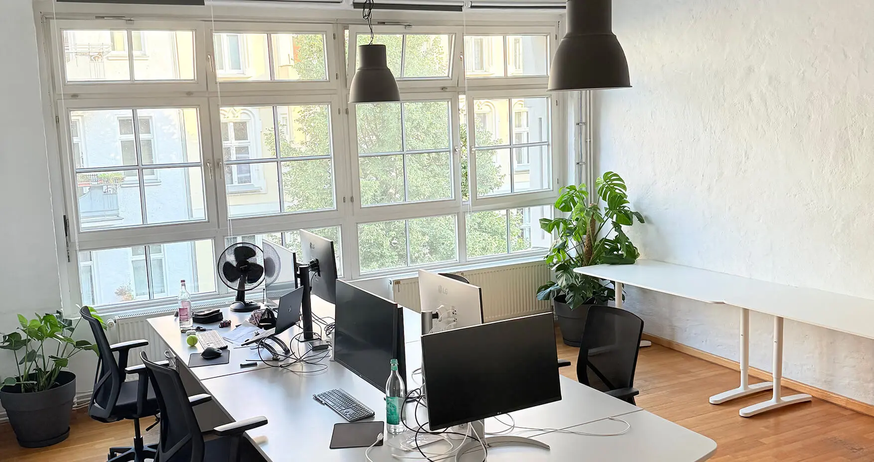 The Lab Berlin Fix Desks