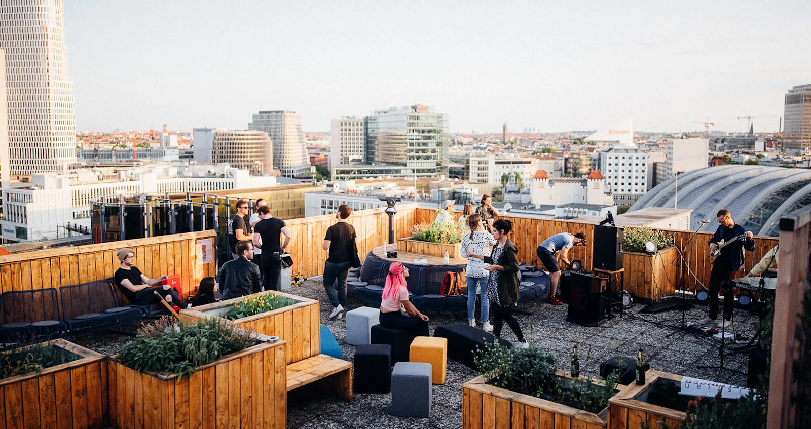 Scaling Spaces Berlin Hardenberg Dachterrasse
