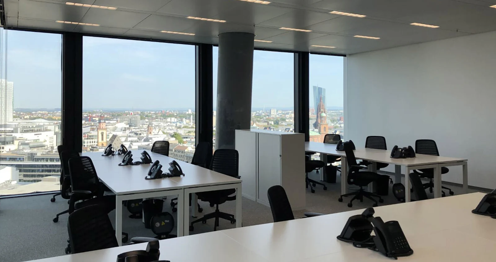 Spaces Frankfurt Omniturm Großes Büro