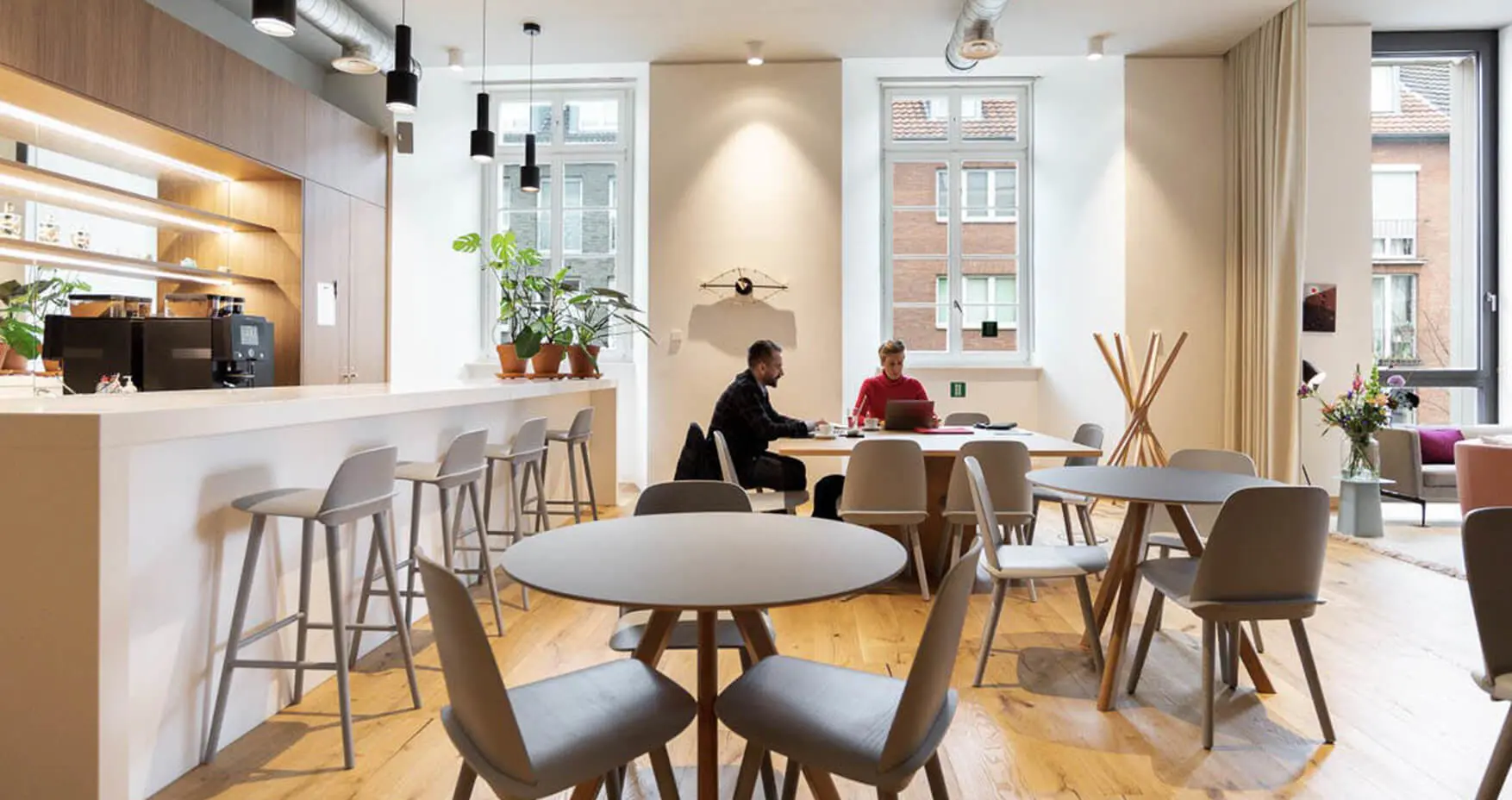 Spaces Düsseldorf Andreasquartier offene Küche