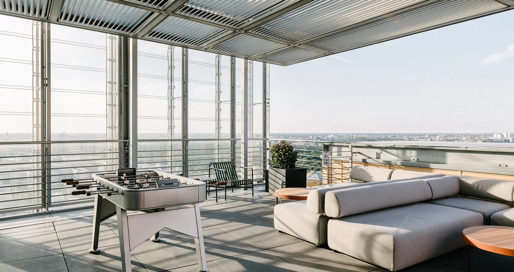 WeWork Berlin Atrium Tower Dachterrasse