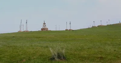 Туг уул ба тугийн сүм — зураг 1