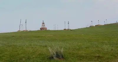 Туг уул ба Тугийн сүм