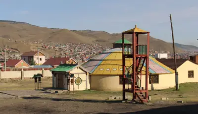 Дамбадаржайлин хийд