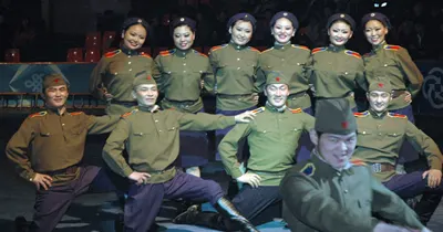 Бүх цэргийн дуу бүжгийн эрдмийн чуулга — зураг 1