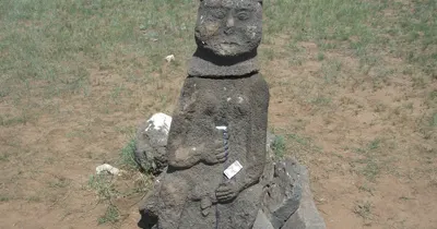 Хөргийн хөндийн хүн чулуу — зураг 1