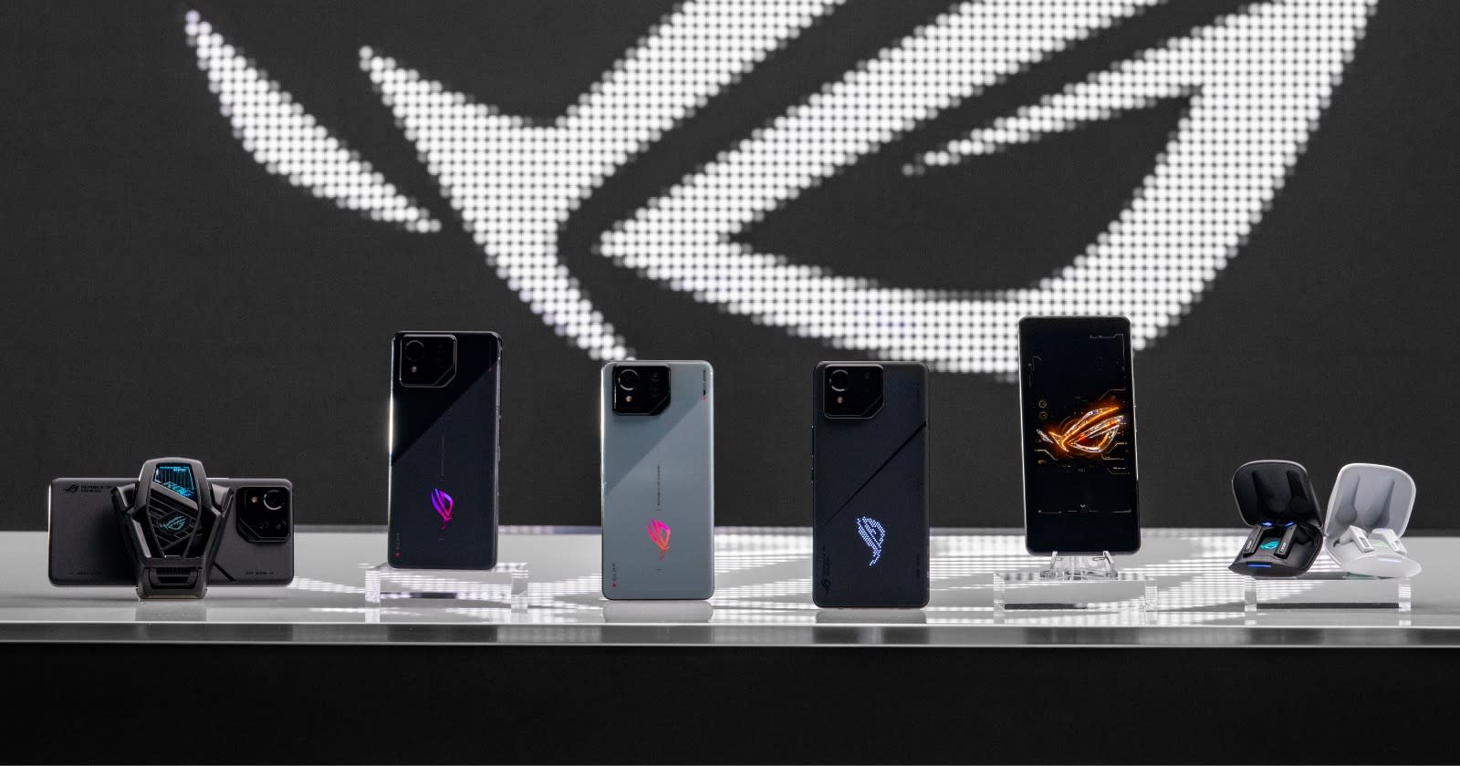 Ces 2024 Asus Unveils Rog Phone 8 Series With Revamped Design 1464