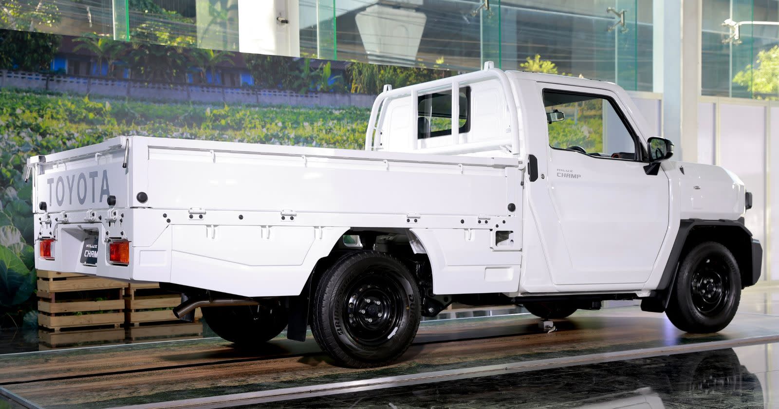 Toyota Hilux Champ Launched in Thailand