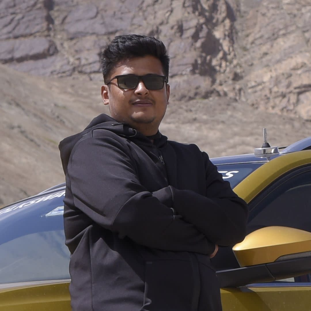 mg-cloud-ev-teased-ahead-of-india-launch-this-year