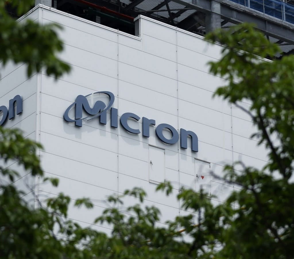 Micron's $2.7 Billion Plan for Semiconductor Unit Gets Approval in India