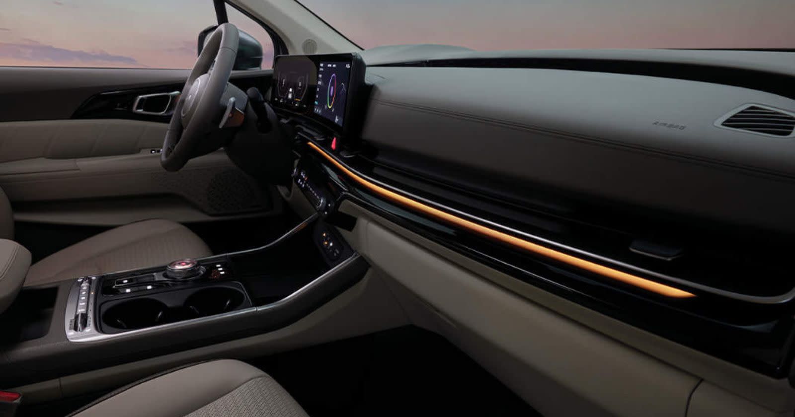 Kia Carnival Facelift Interior Revealed