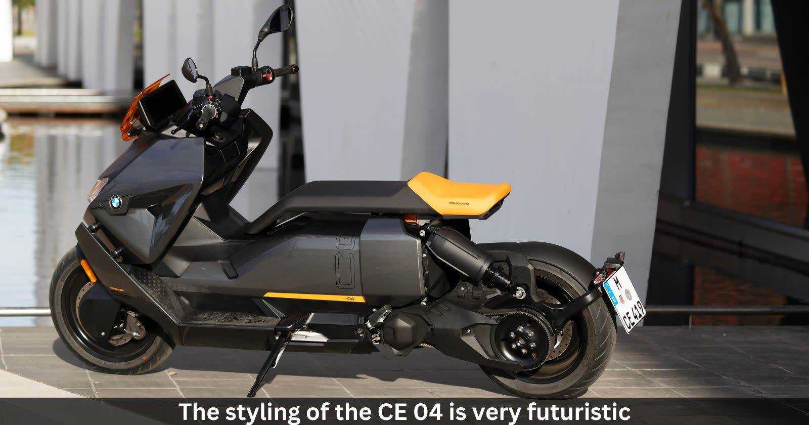 BMW Has an Electric Scooter Again: The Sharp 2022 CE 04