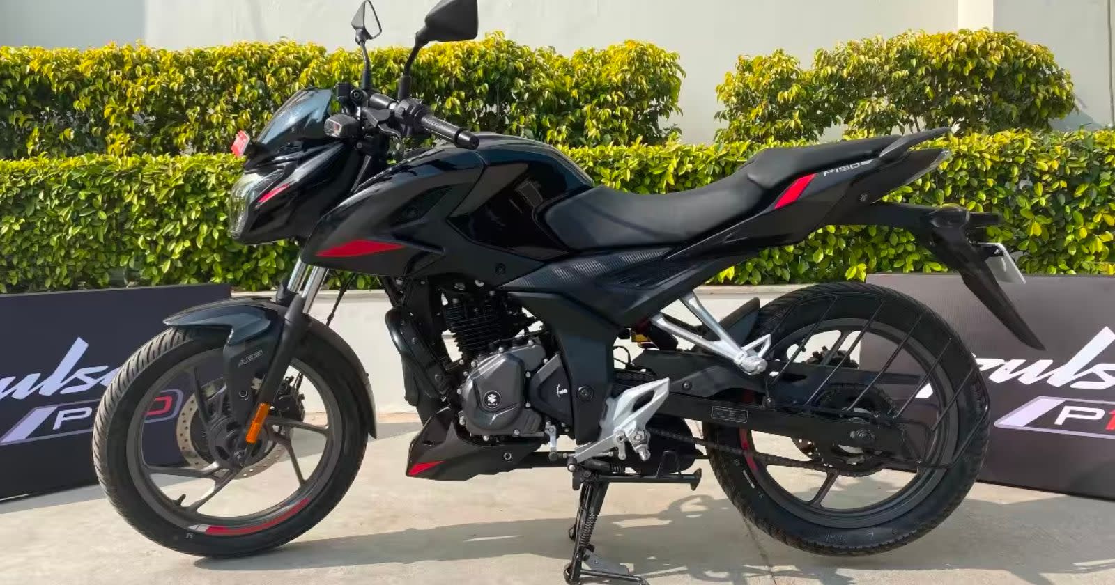 New Bajaj Pulsar P125 Spotted Testing, Launch In 2024