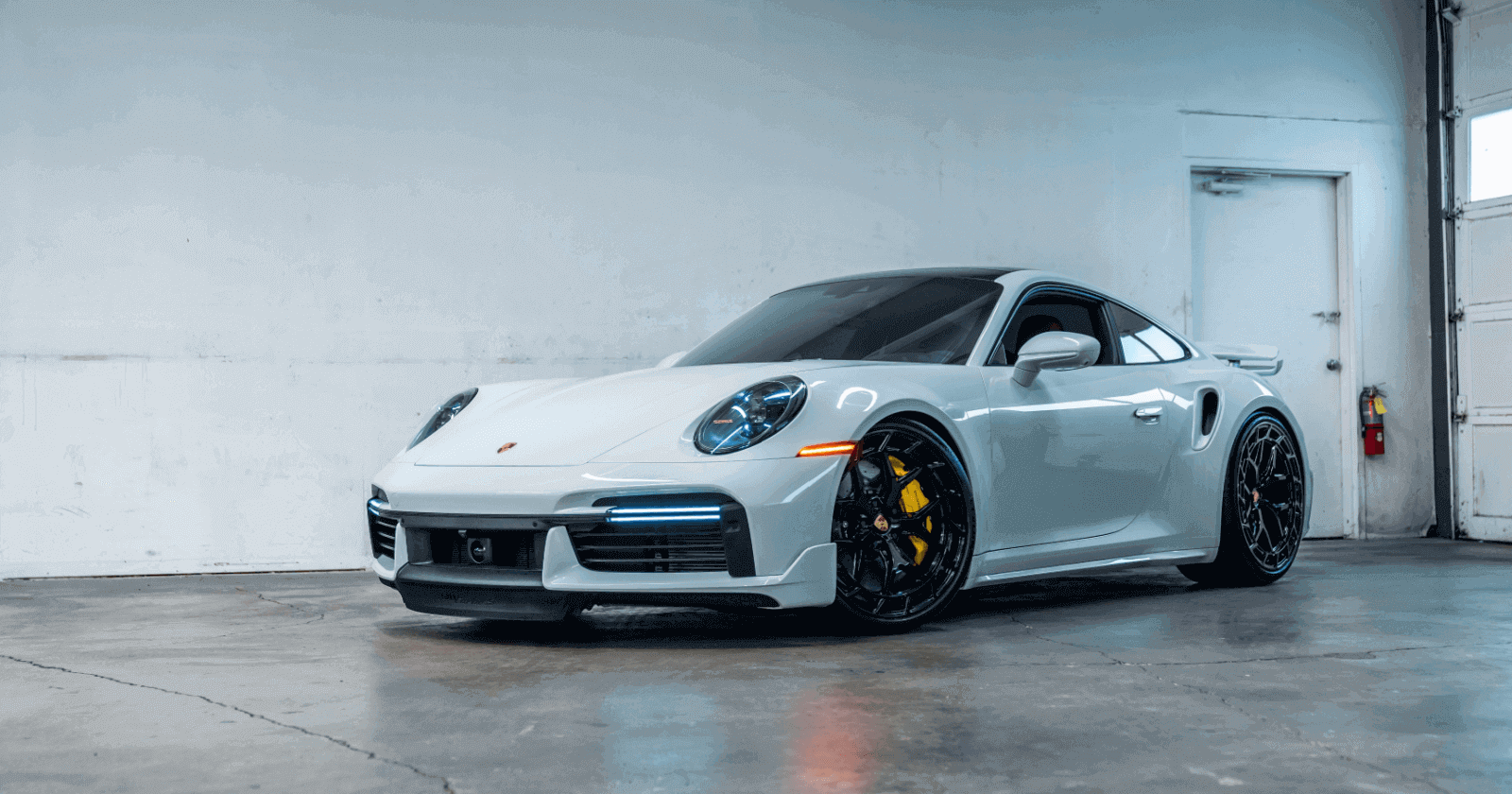 Top Alternatives to the Porsche 911: Best Competitors to Consider