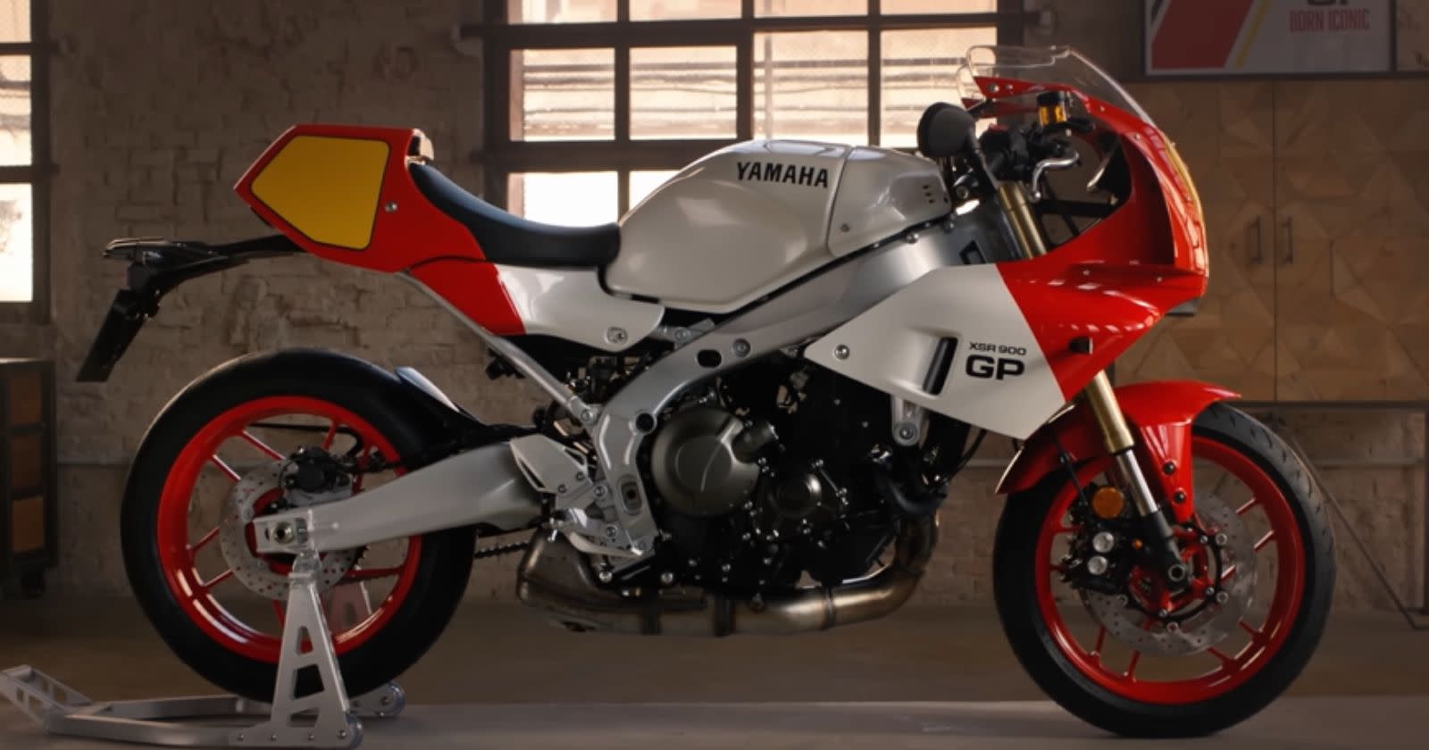 Yamaha Goes Retro With XSR900 GP